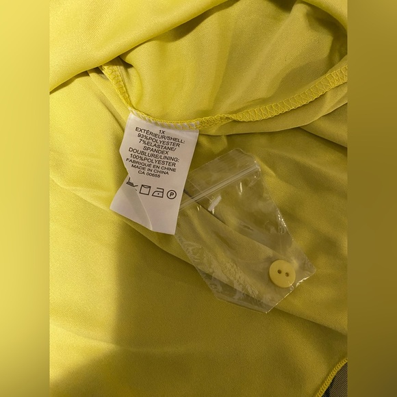 Plus Size Asymmetrical (strapless) top 1X - Picture 4 of 4